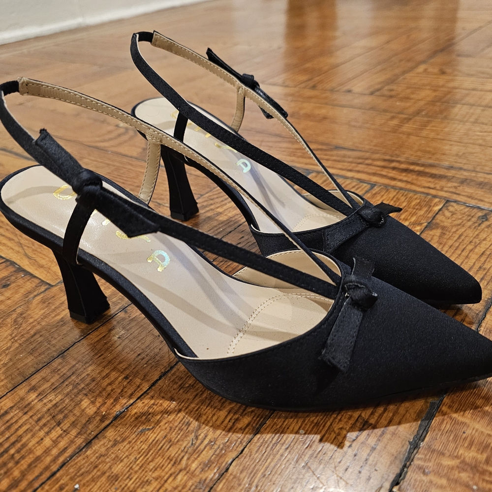 New Elegant Unisa Hanner Black Slingback Heels-  Size 6